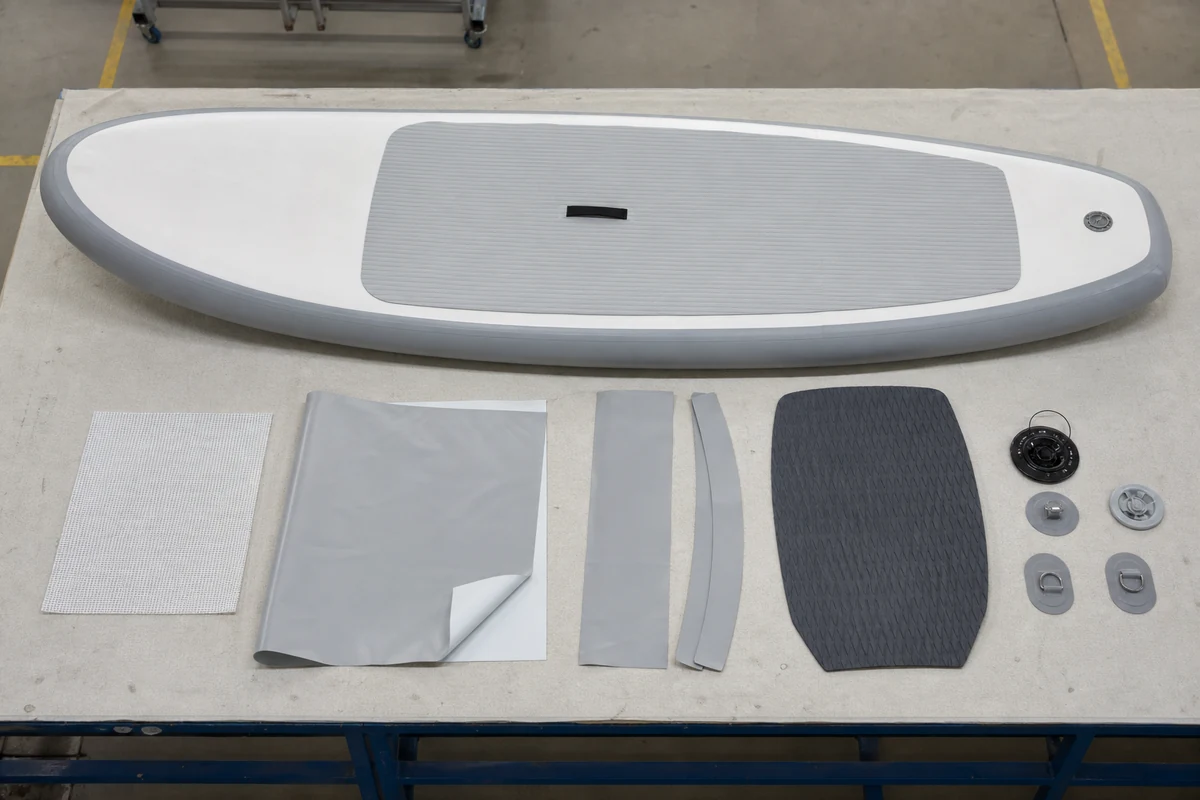 Inflatable SUP components arranged for B2B material and construction inspection